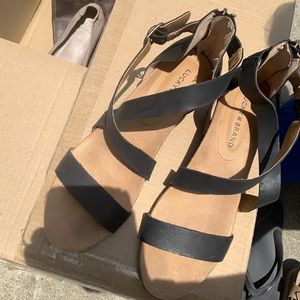 Great used condition Lucky Brand straps black suede sandals.
